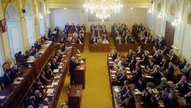 Председатель Парламента Чехии совершит визит в Азербайджан
